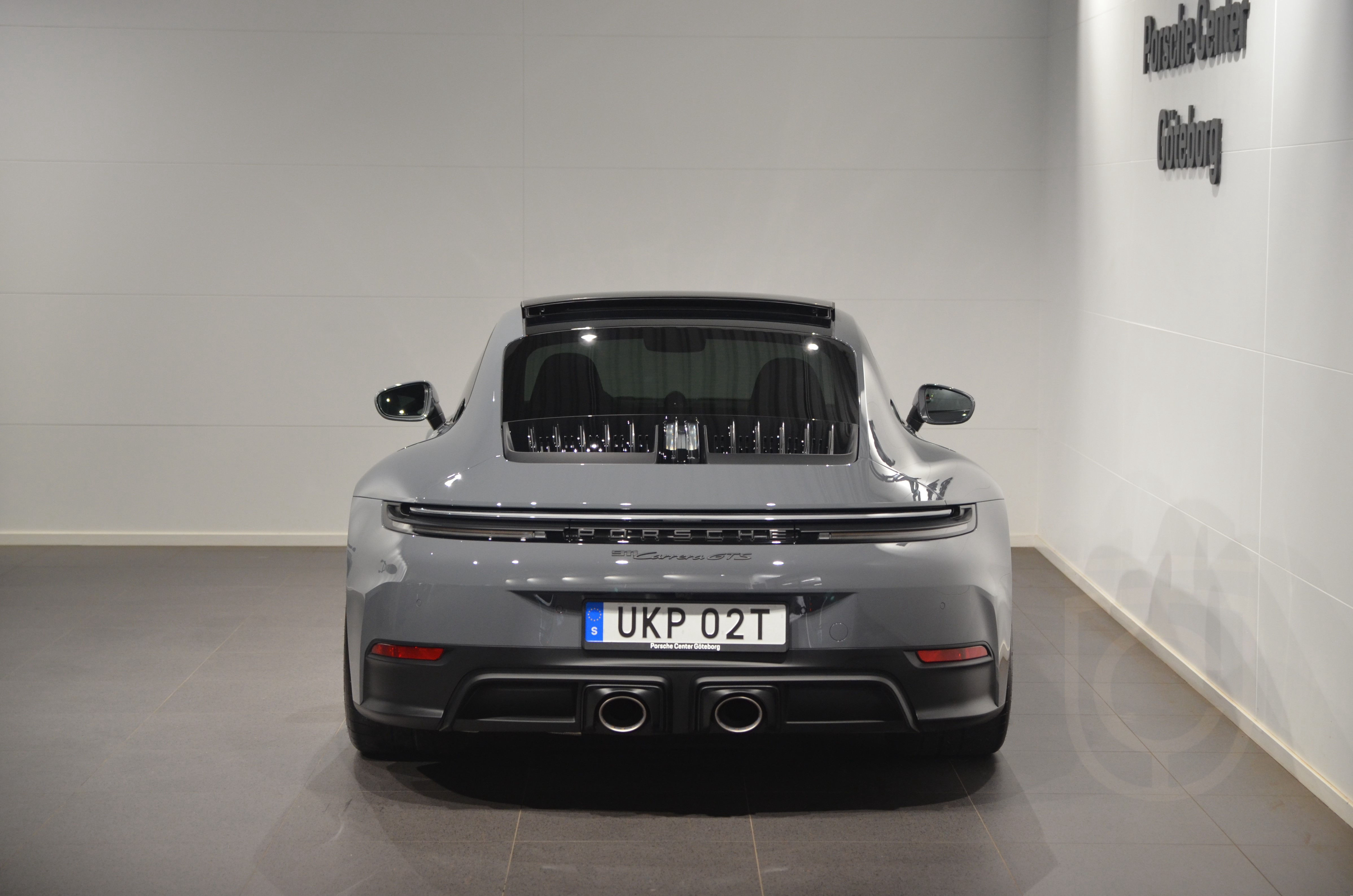 Porsche 911 Carrera GTS