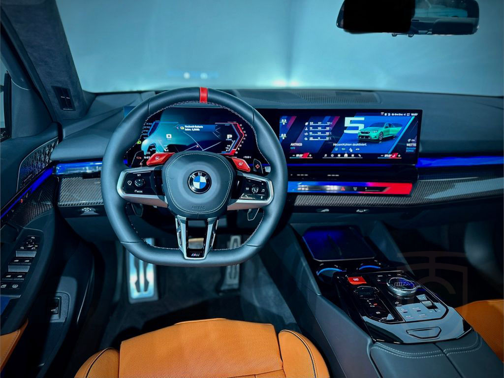 BMW M5 / Ultimate Paket/Prod. 2025/Keramik/Carbon