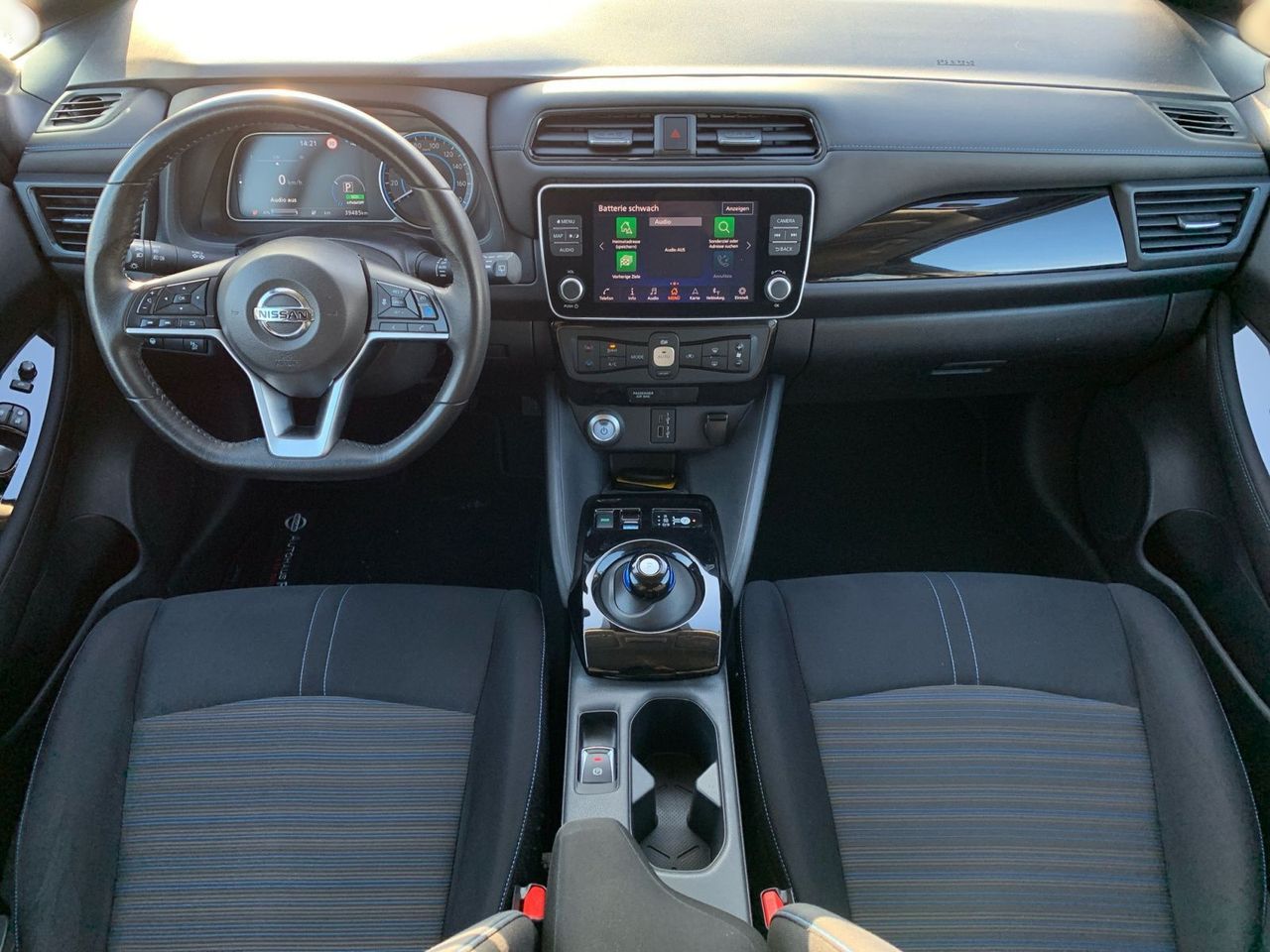 Nissan Leaf N-Connecta 39 kWh LED