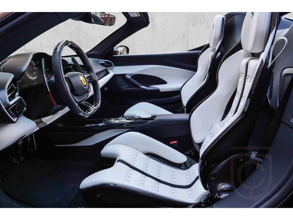 Ferrari 296 GTS *Lift*Carbon+LED*Daytona-Design*JBL*