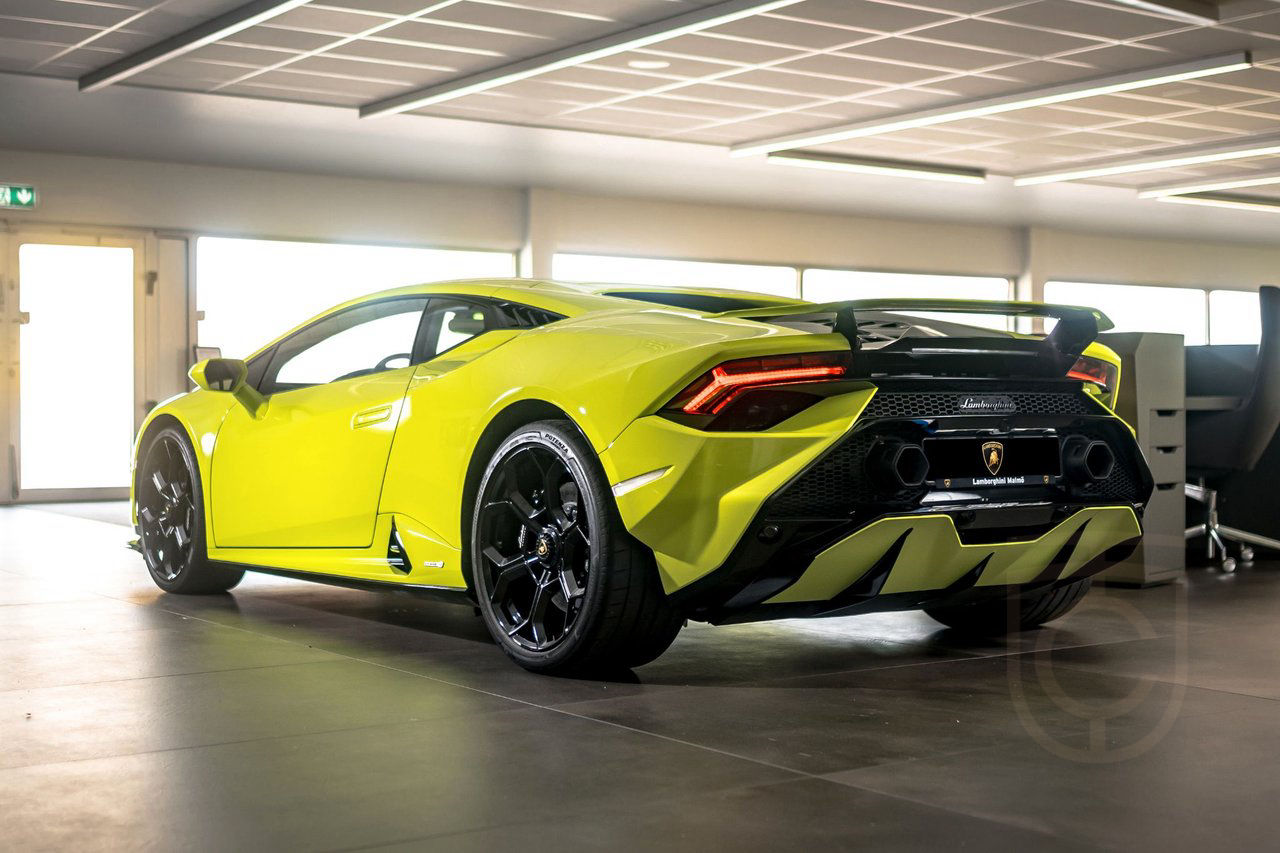 Lamborghini Huracán TECNICA LP 640-2