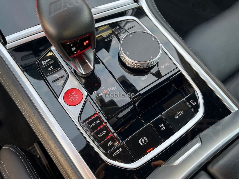 BMW M8 Cabrio Aktive Sitzbelüftung Laserlicht DA Pro