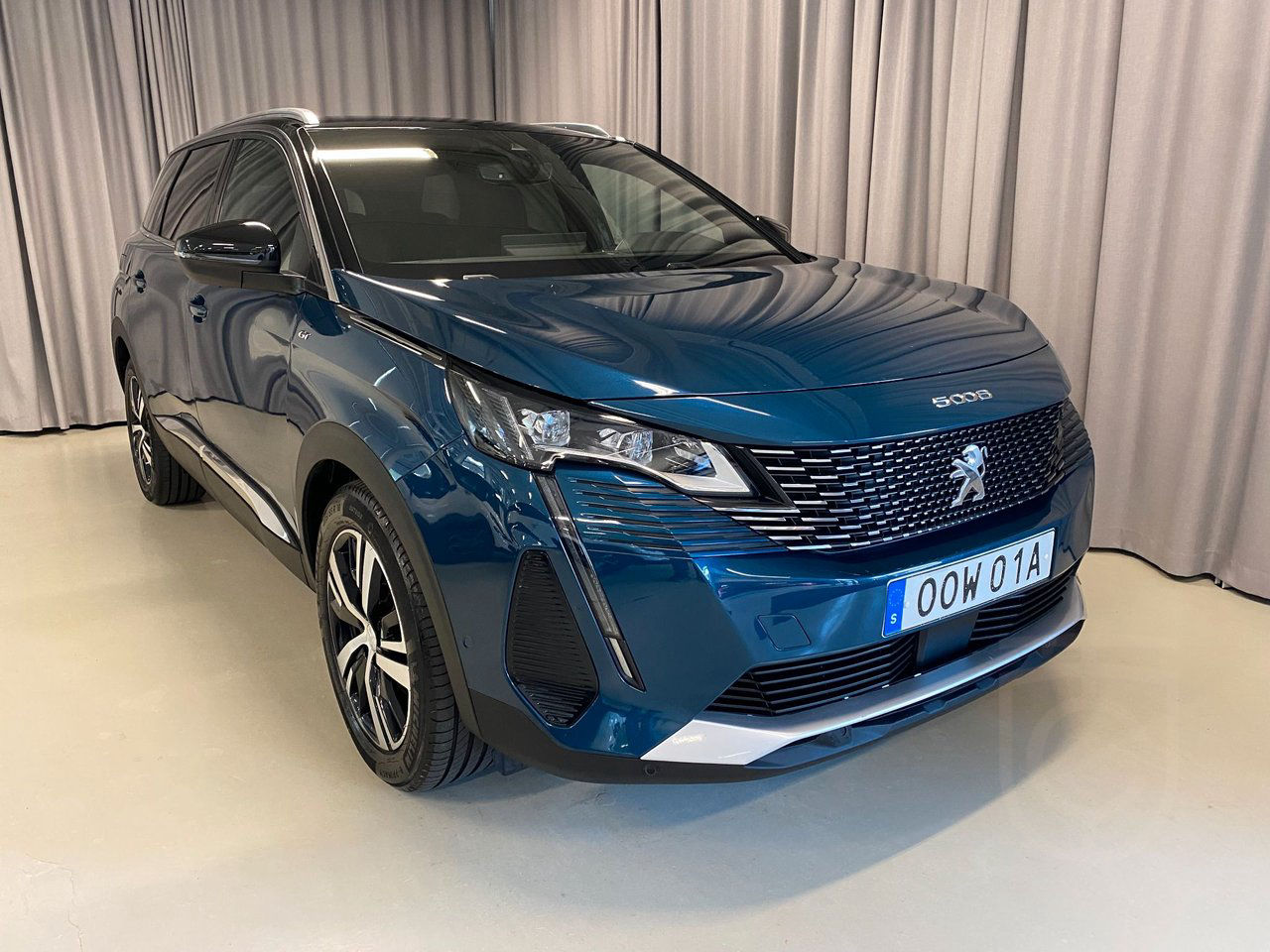 Peugeot 5008 GT  BlueHDi
