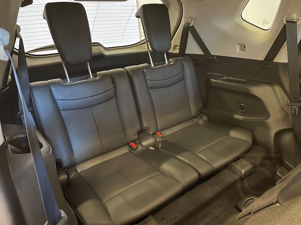 Nissan X-Trail 1.7dCi Tekna 7-sits Pano M-värm 150hk