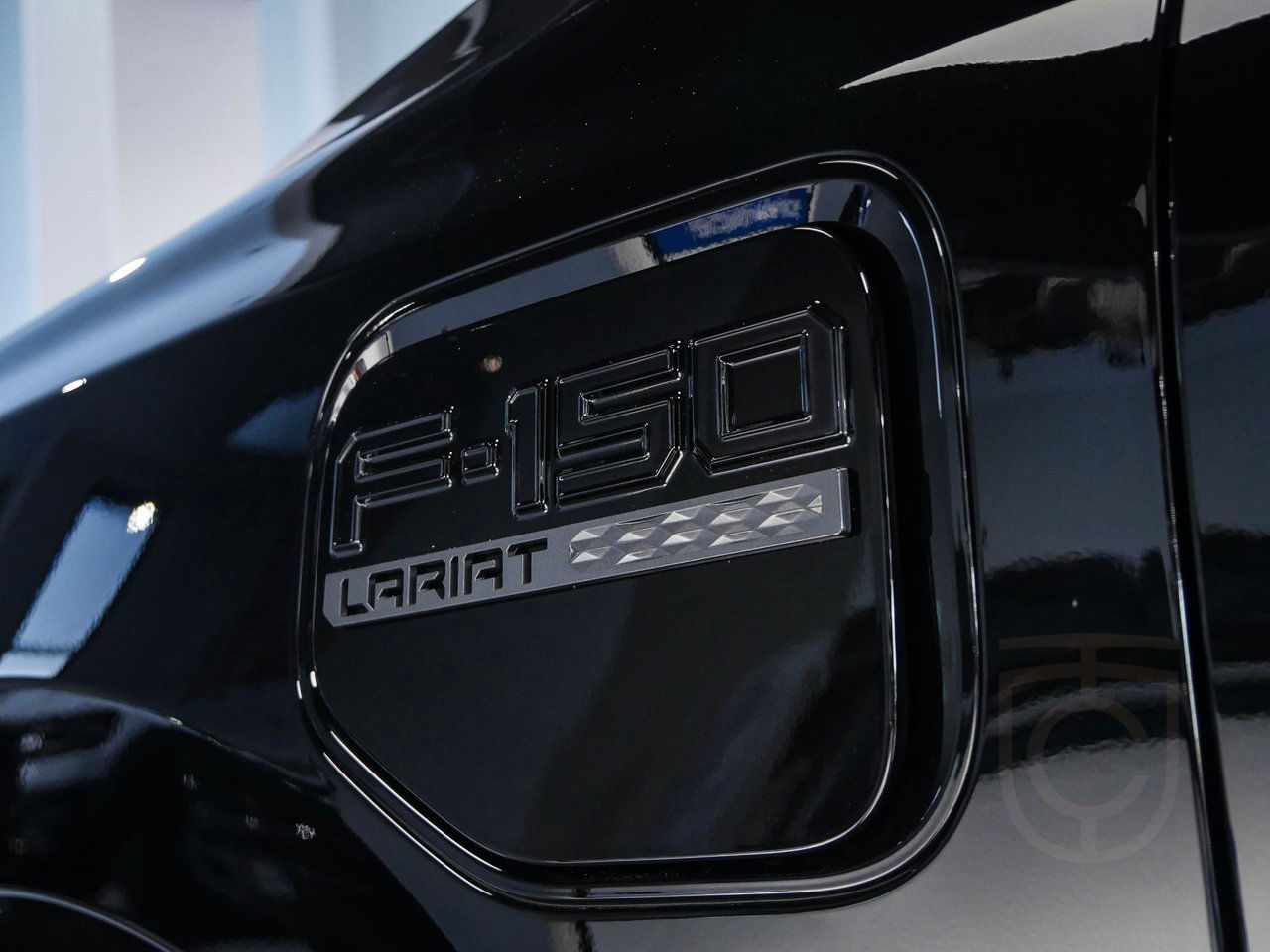 Ford F-150  F150 Lightning Lariat Extended Range