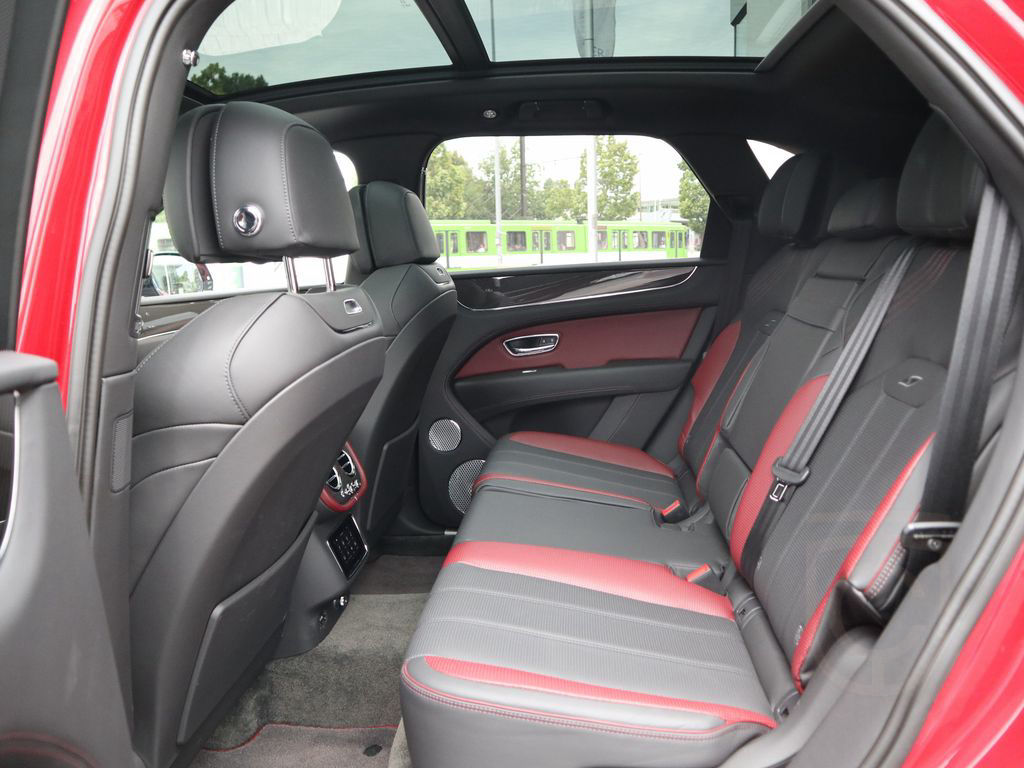 Bentley Bentayga Hybrid S *NAIM*Carbon Styling*