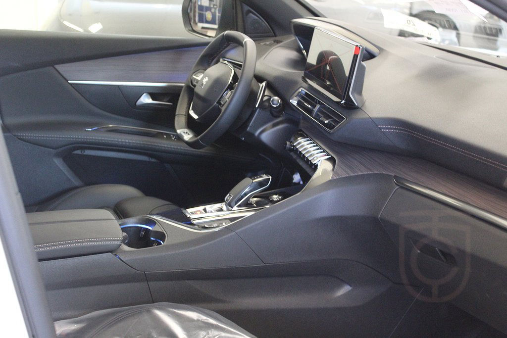 Peugeot 3008 1.6 PureTech EAT Euro 6 180hk