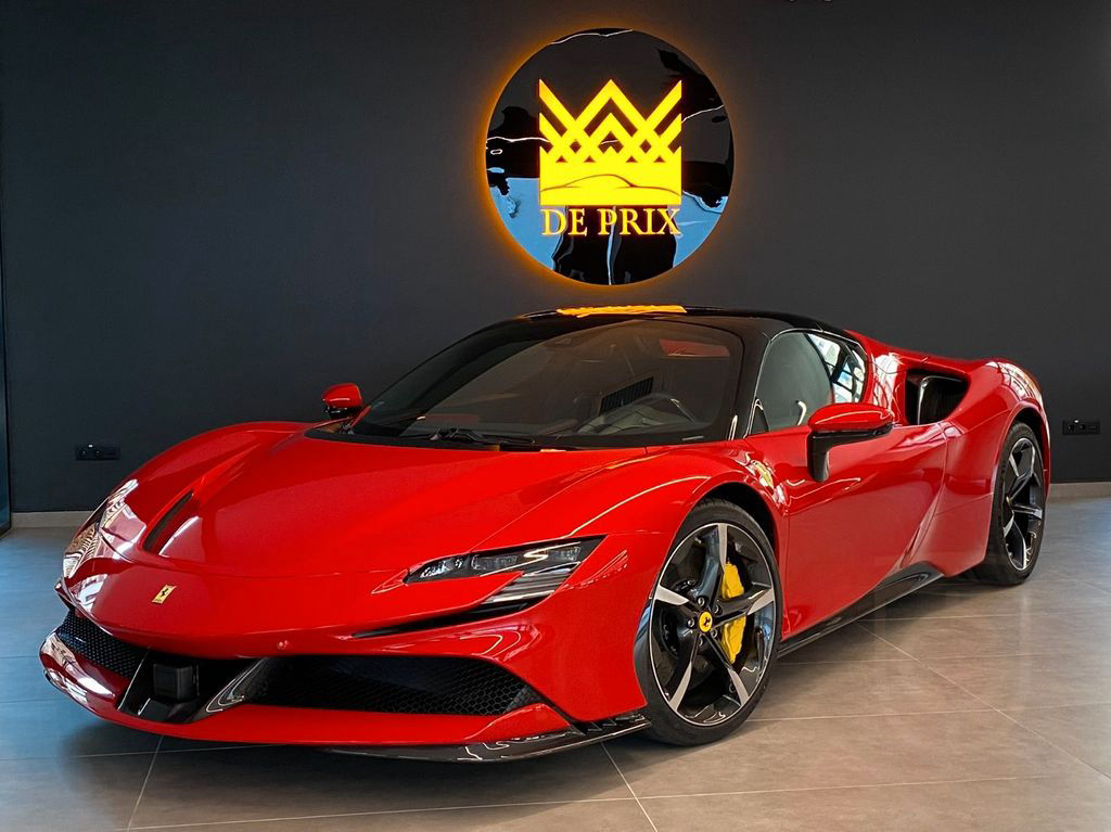 Ferrari SF90 Spider*Lift*Carbon*