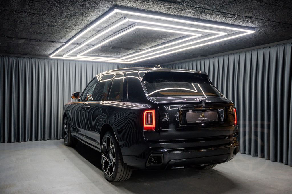 Rolls-Royce Cullinan Black Badge 4Seats Starlight 2025 FULL