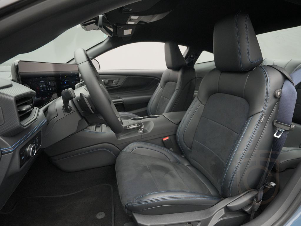 Ford Mustang Dark Horse Coupé V8 454PS Aut. -14%*