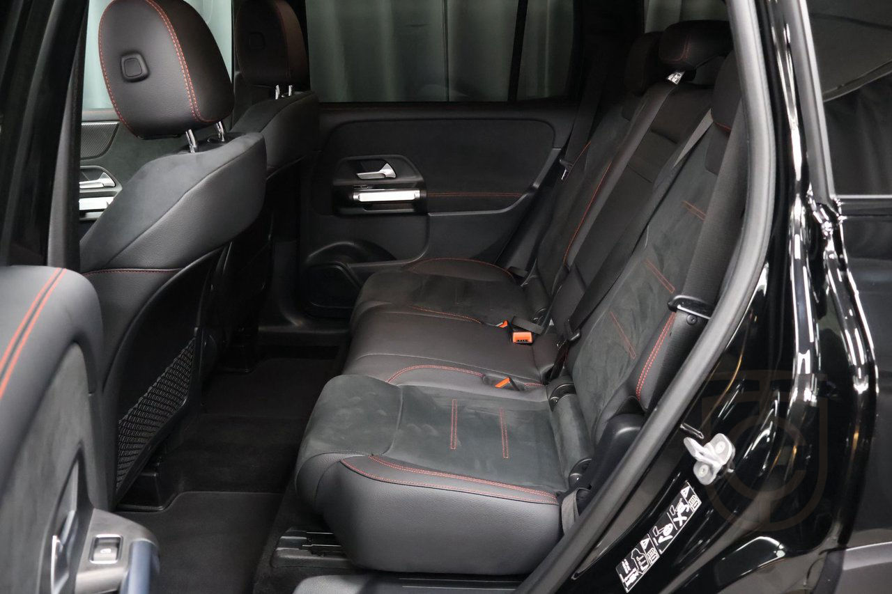 Mercedes-Benz GLB 250 4MATIC AMG LINE NIGHTPACKAGE