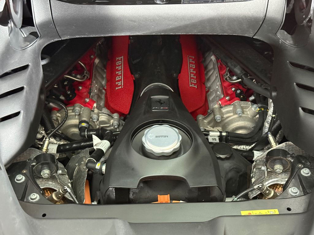 Ferrari SF90 Spider/Lift/Carbon/Special Colour
