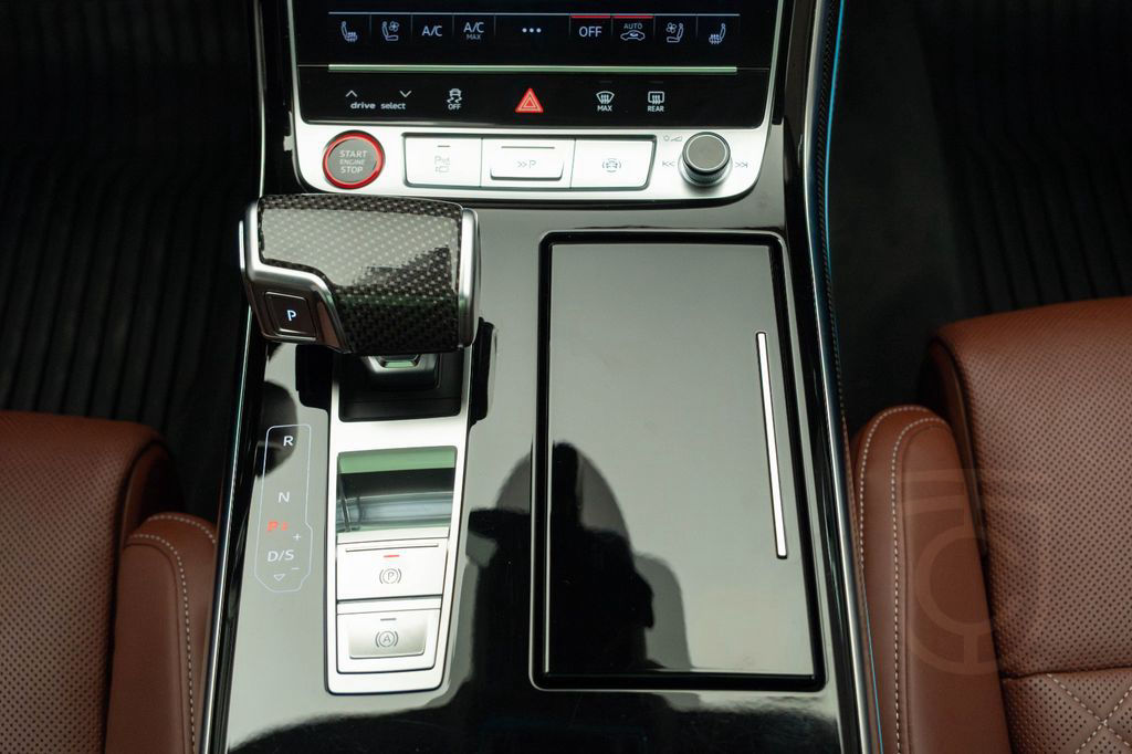 Audi S8 TFSI quattro tiptronic