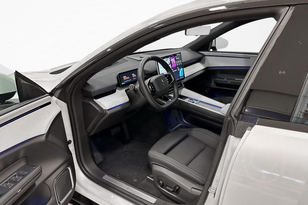 Polestar 4 Long Range Single Motor Plus Pilot