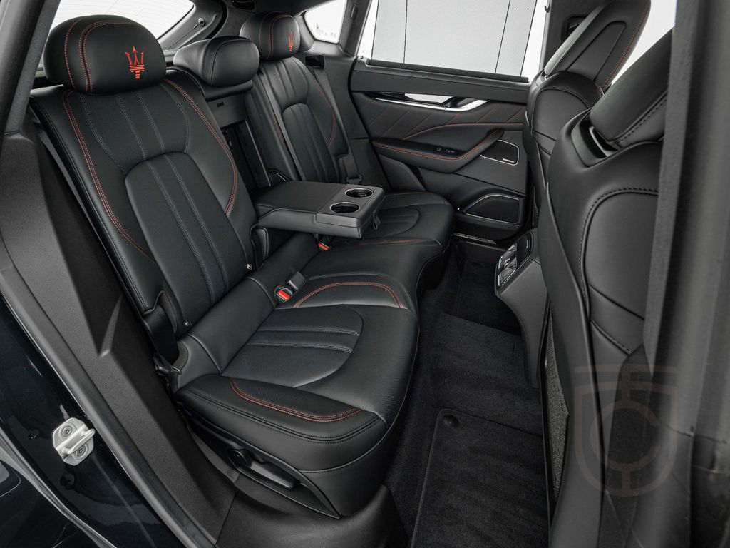 Maserati Levante Modena S ULTIMA TAGESZULASSUNG AKTION