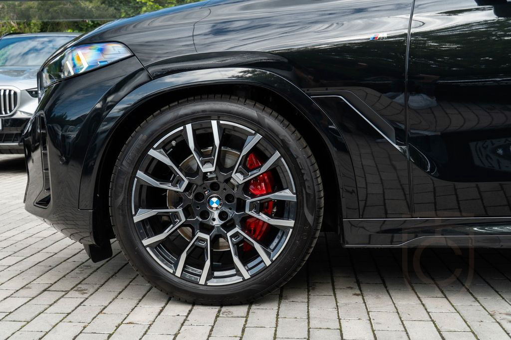 BMW X6 30d M SPORT.DR.ASS.PANO.LUFTF.LED.H/K.HUD.360