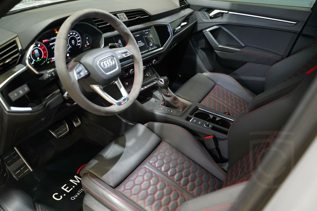 Audi RS Q3 Sportback 2.5 TFSI 280km/h*SONOS*AHK*ACC