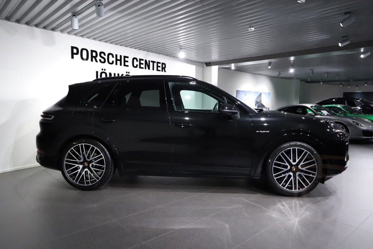 Porsche Cayenne SUV