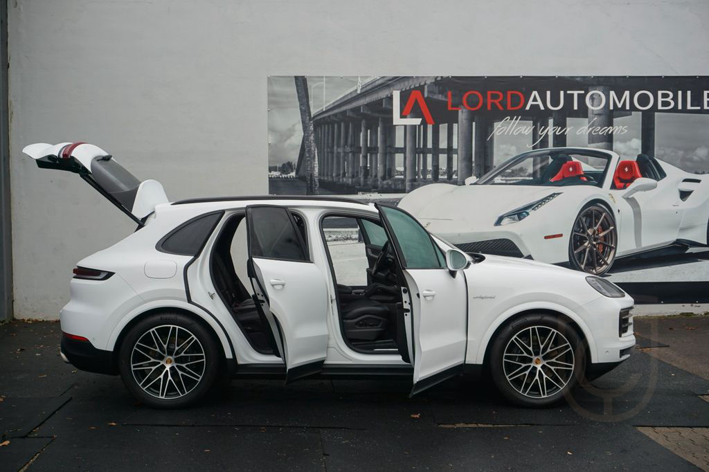 Porsche Cayenne E-Hybrid*Luft*AHK*Pano*BOSE*360Surround*