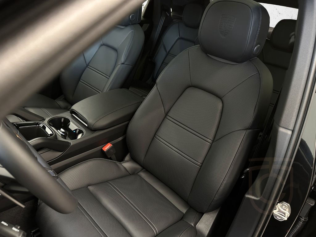Porsche Cayenne S E-Hybrid Coupé AHK PANO BOSE