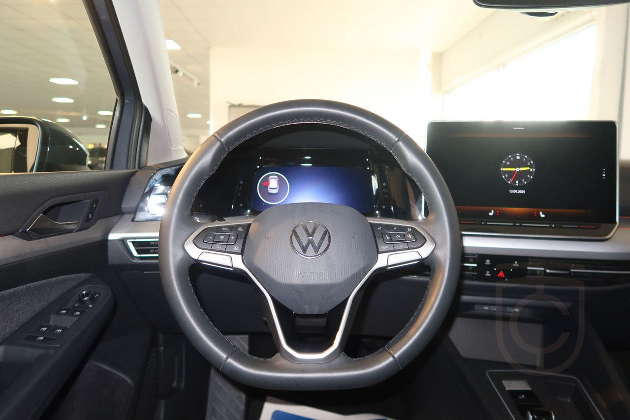 Volkswagen Golf 1.5 eTSI