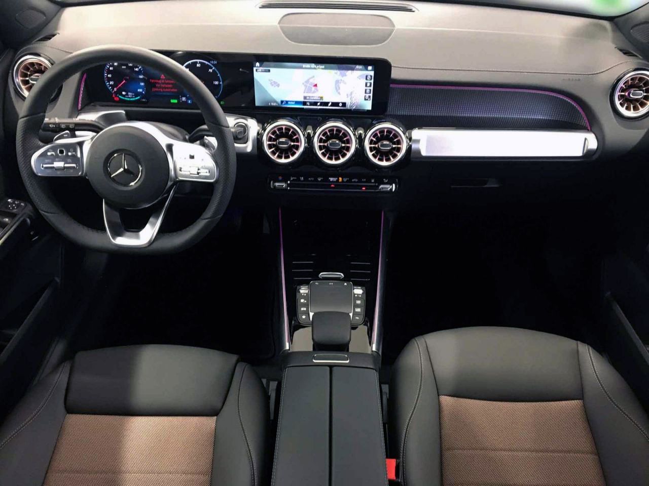Mercedes-Benz EQB 300 4MATIC od 10/2022