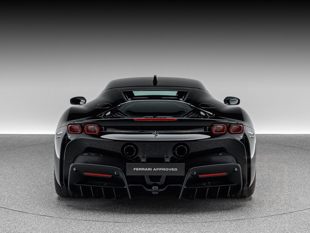 Ferrari SF90 Stradale