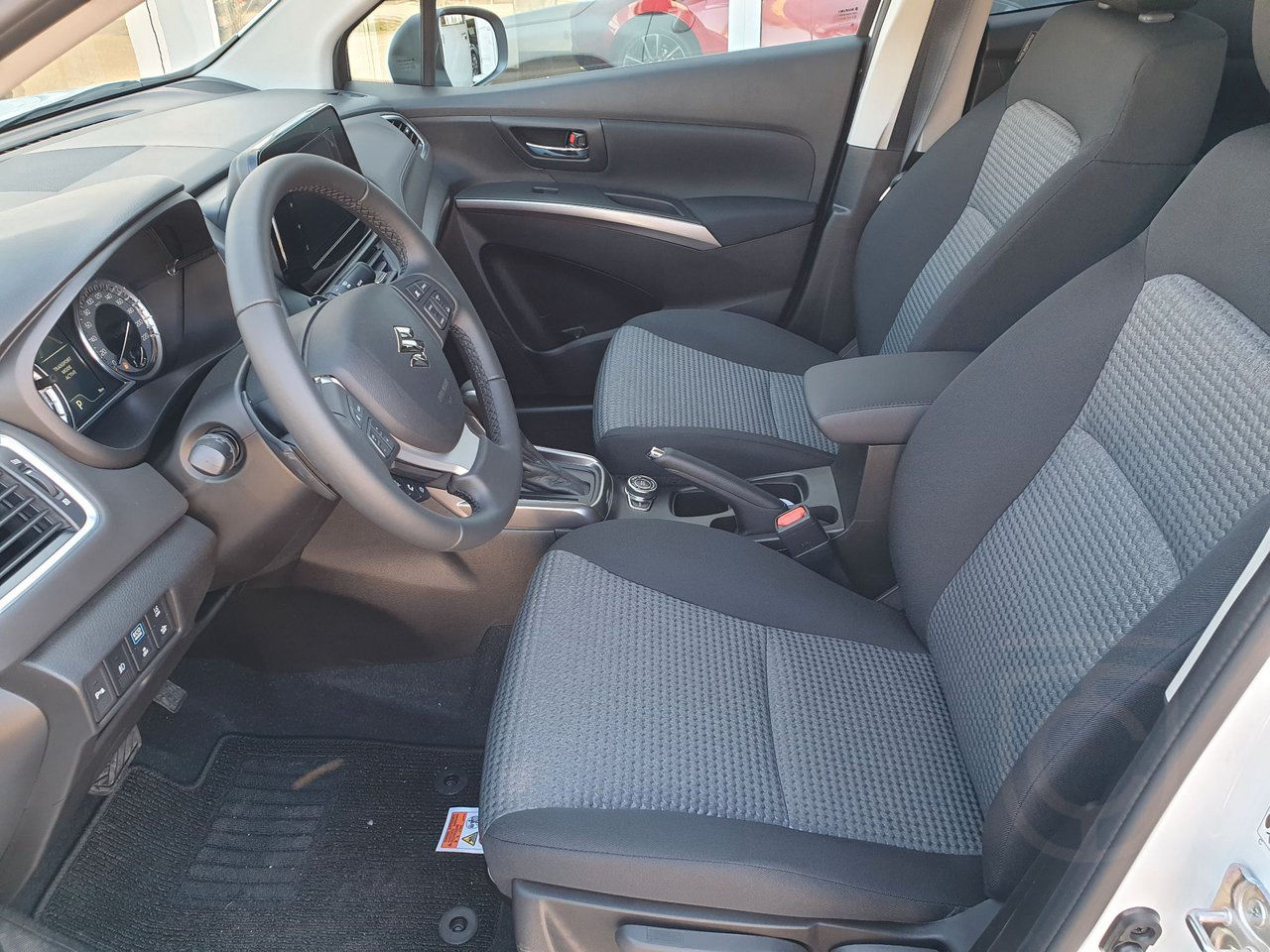 Suzuki S-Cross Hybrid Select Auto