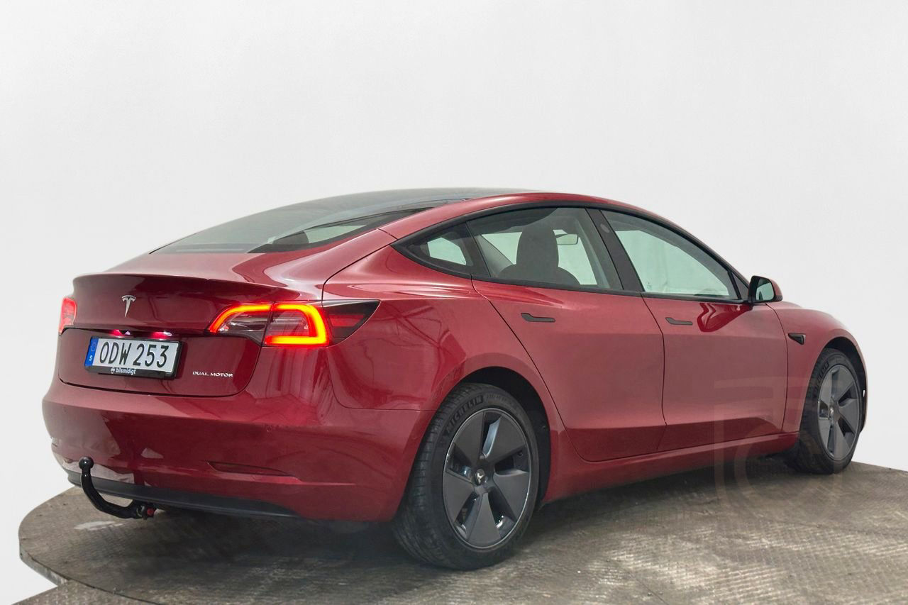 Tesla Model 3 Long Range AWD