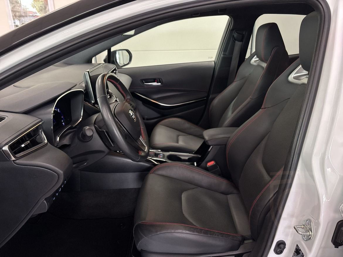 Toyota Corolla Hybrid 2,0 5D GR SPORT PLUS