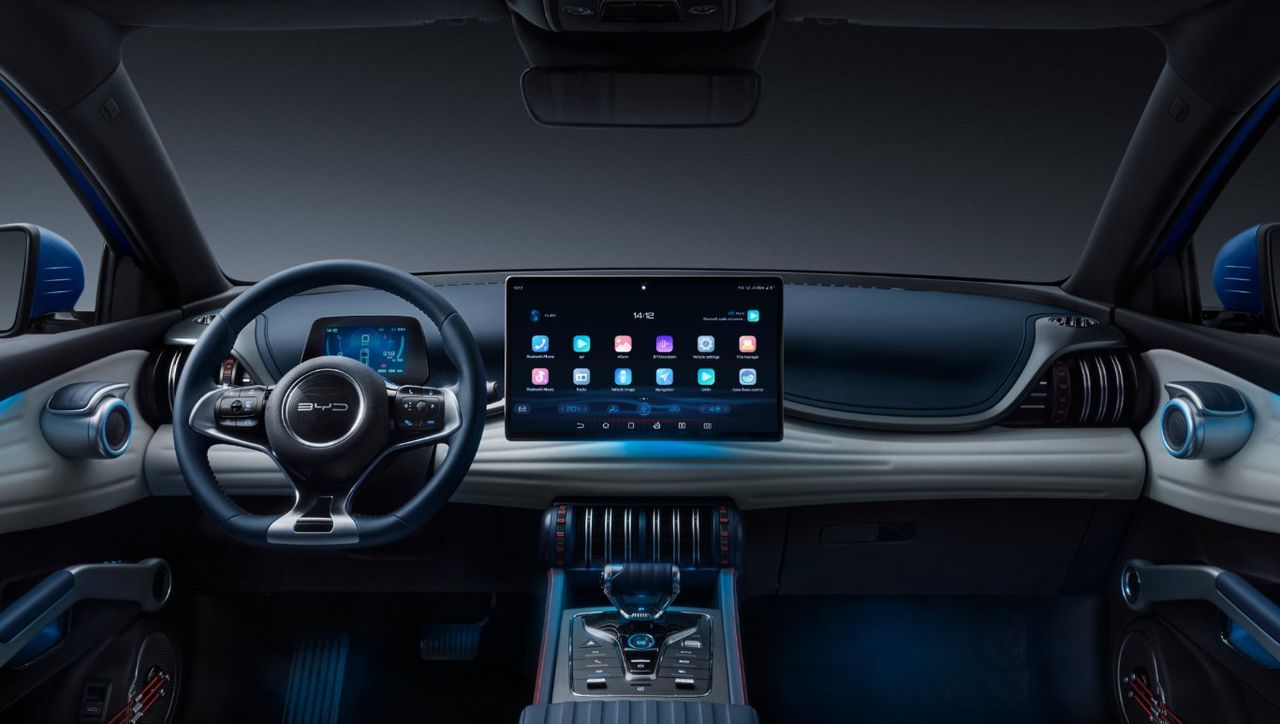 BYD ATTO 3 Design/MY2025/Tepelné čerpadlo/Panorama/LED