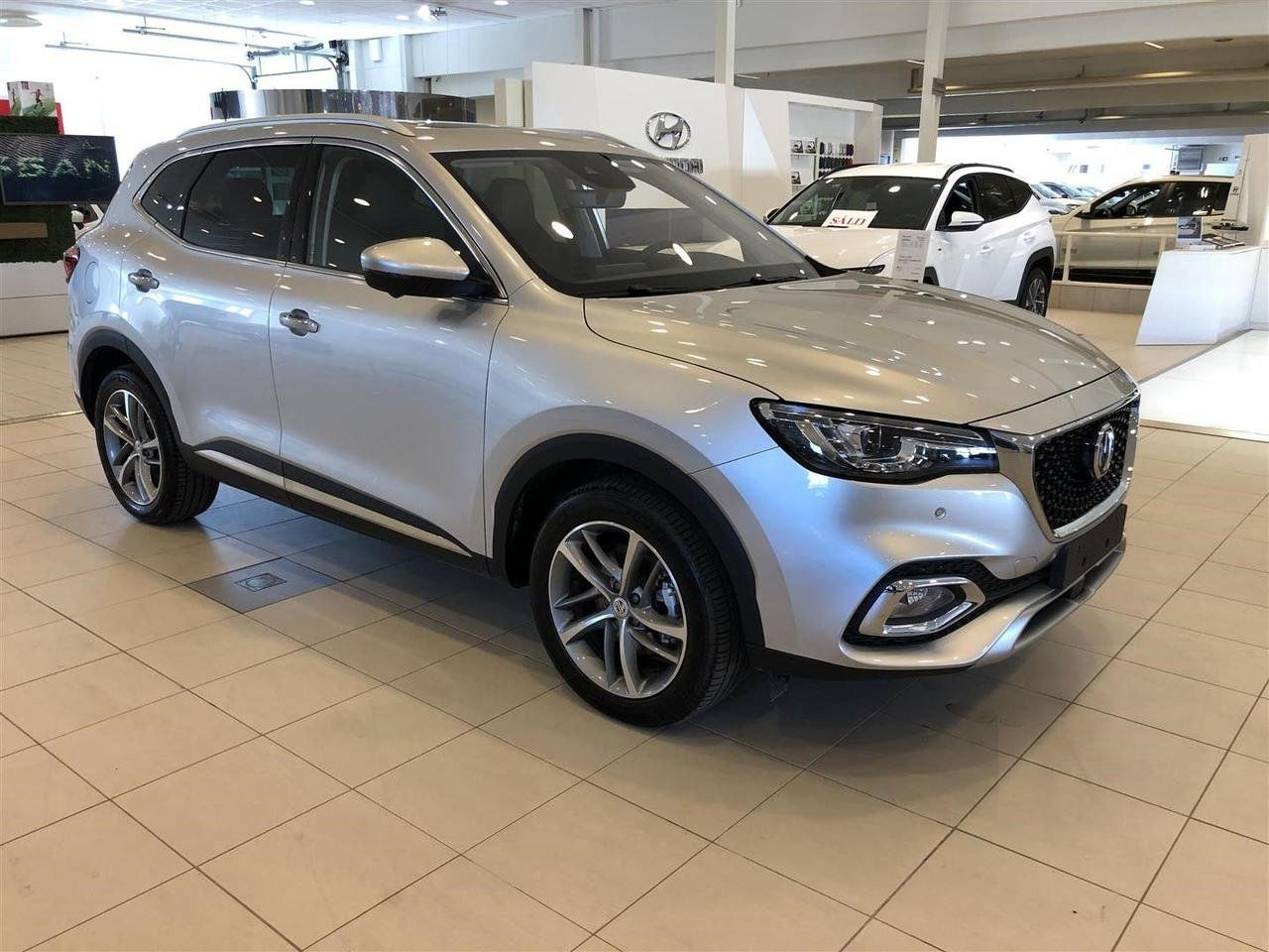 MG EHS Luxury