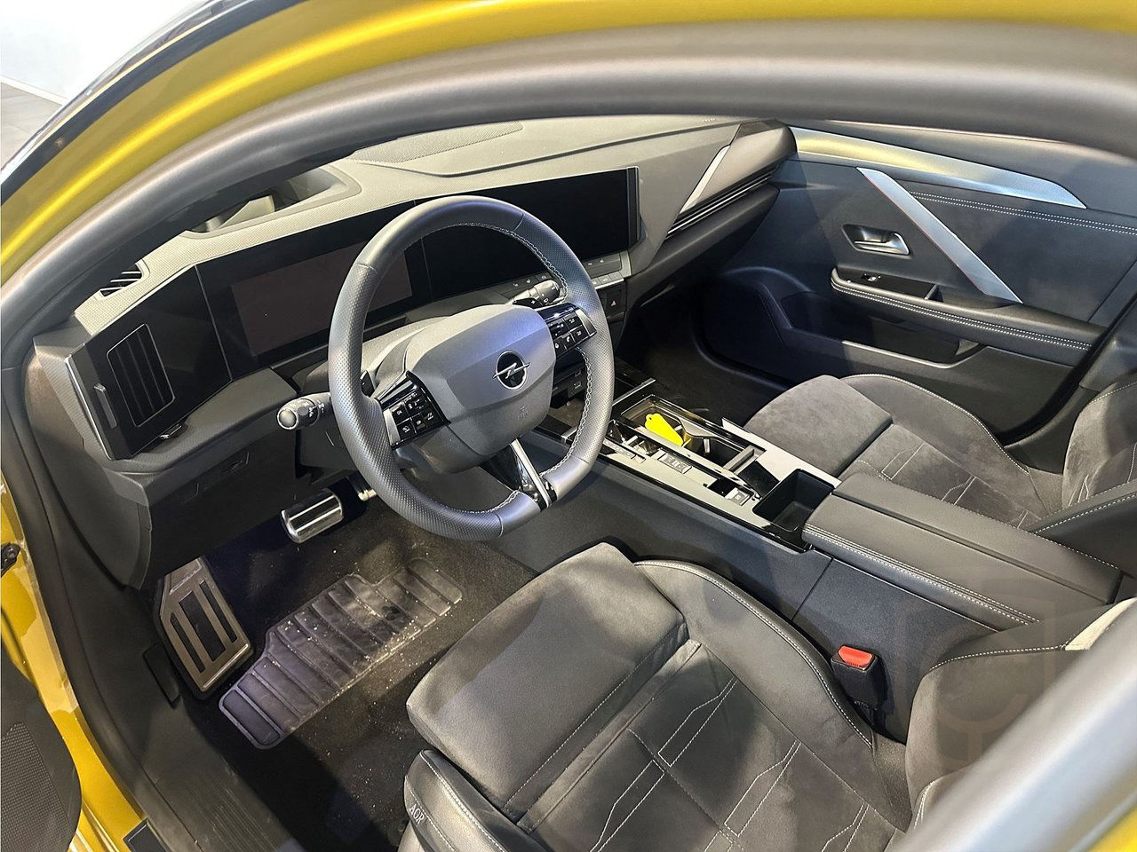 Opel Astra Ultimate 1.2 PT