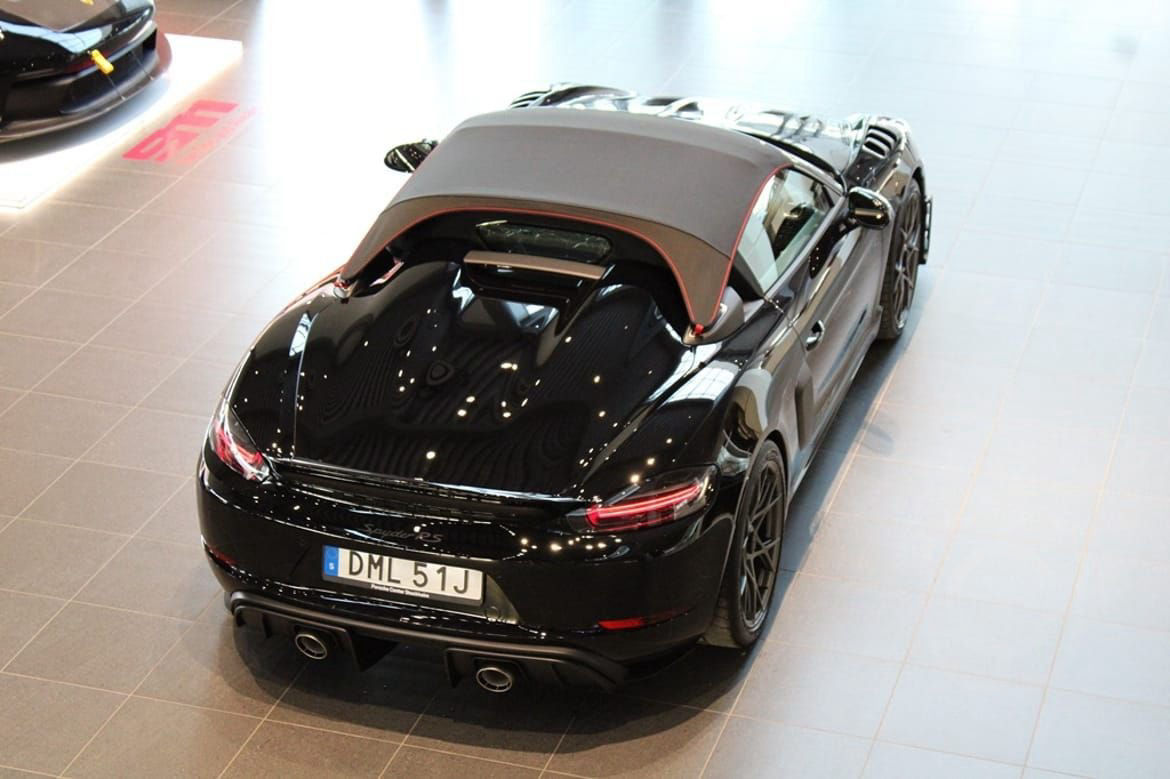 Porsche 718 Spyder RS