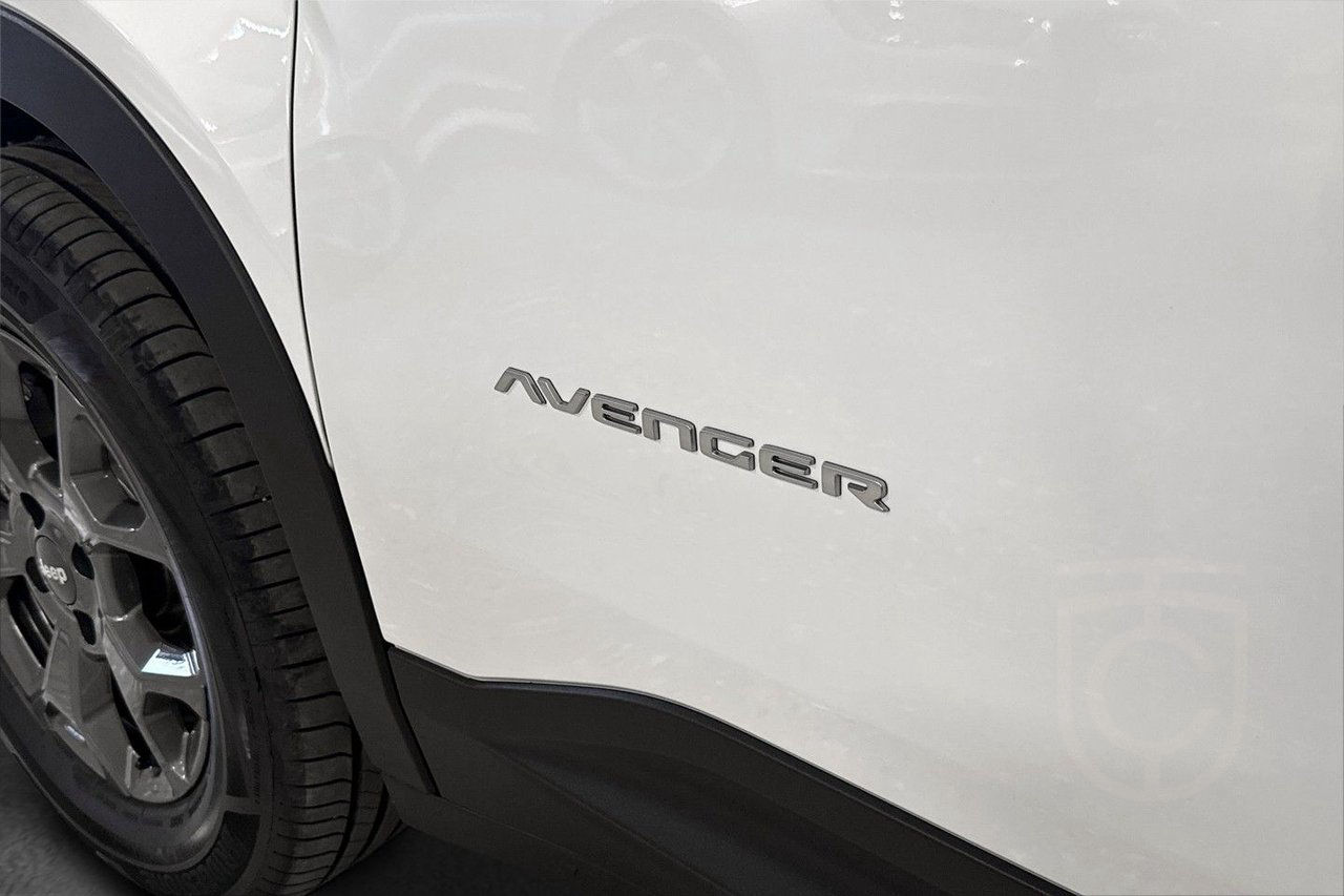 Jeep Avenger e-Hybrid 1.2 Turbo LONGITUDE NYBILSGARANTI