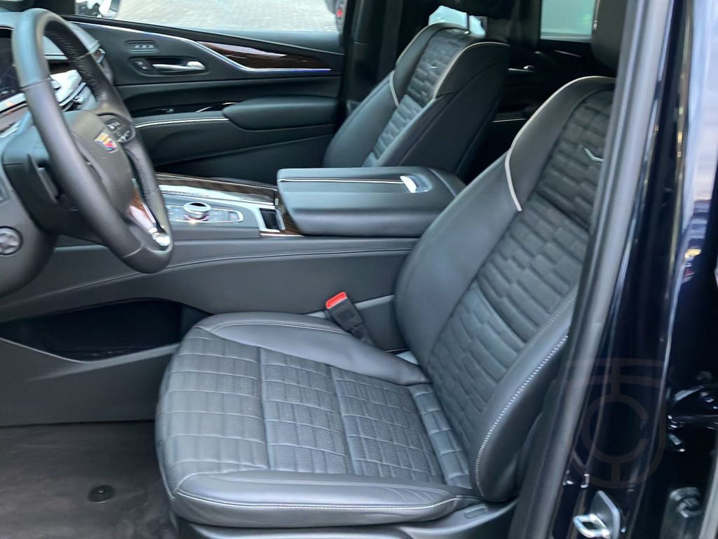 Cadillac Escalade Sport Platinum AWD *Voll*