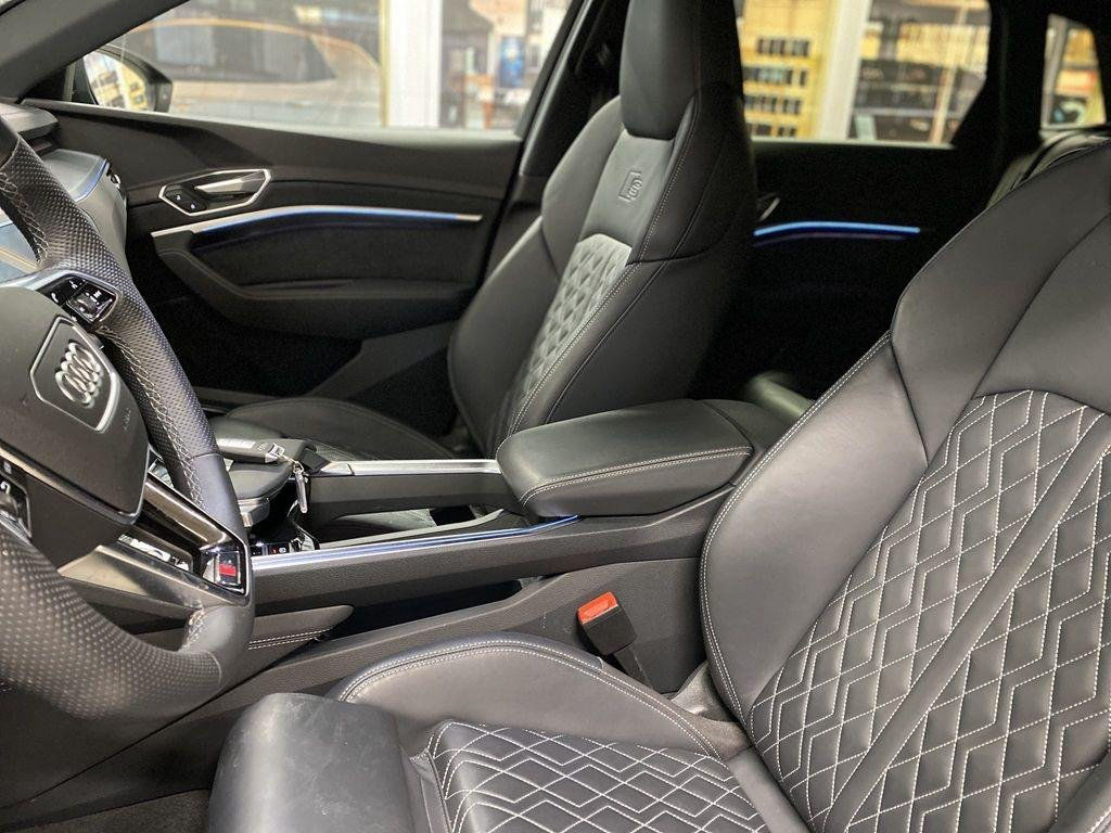 Audi E-Tron Fast