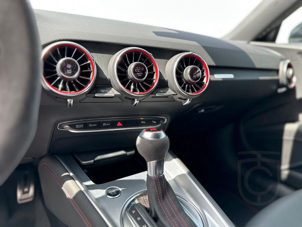 Audi TT 45 TFSI S tronic quattro + 5 Jahre Garantie++