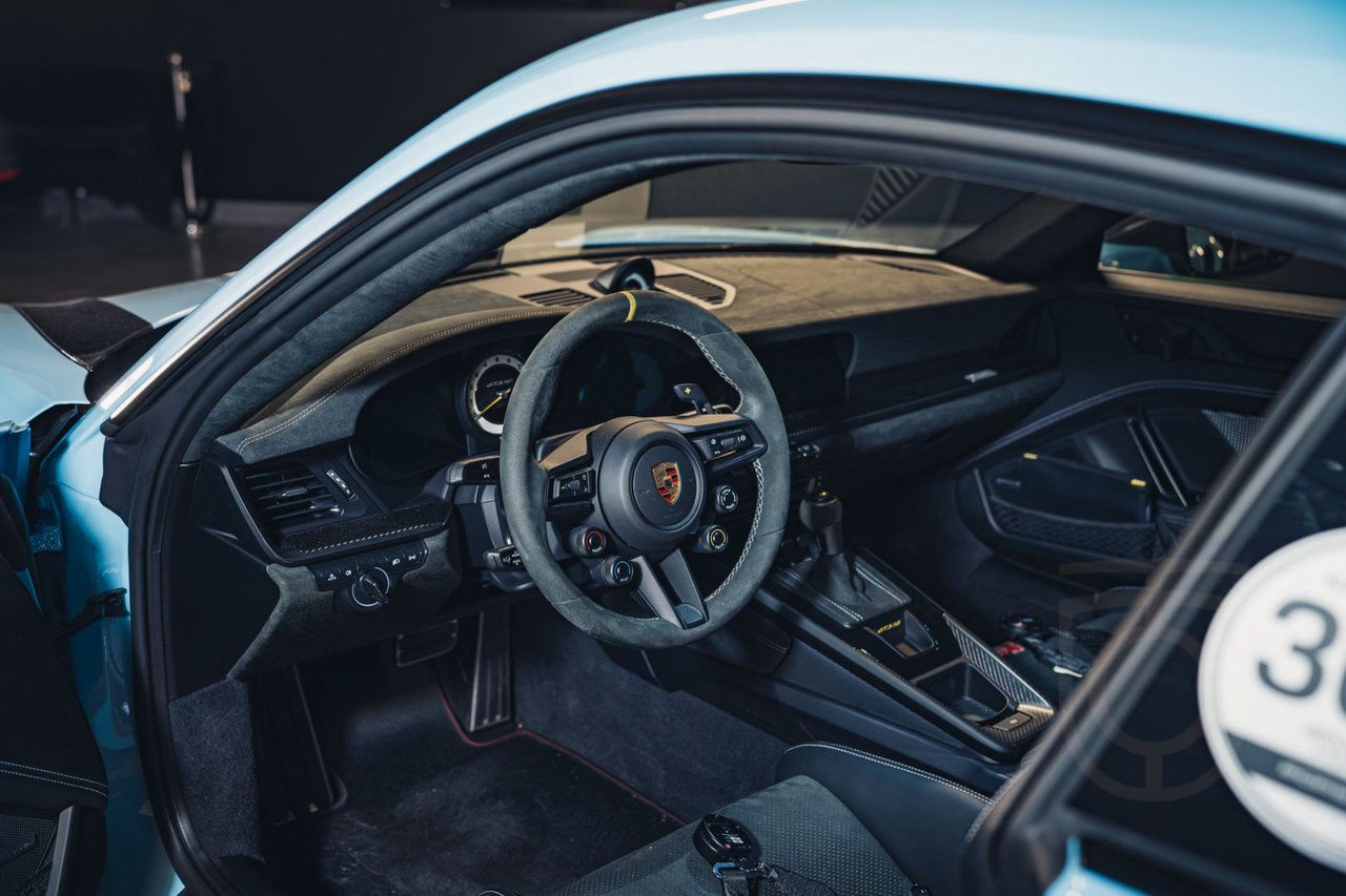 Porsche 911 992 GT3 RS PTS Gulf Blue -
