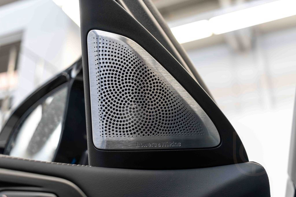 BMW X6 M60i xDrive/BOWERS&WILKINS/CARBON/PANO/AHK