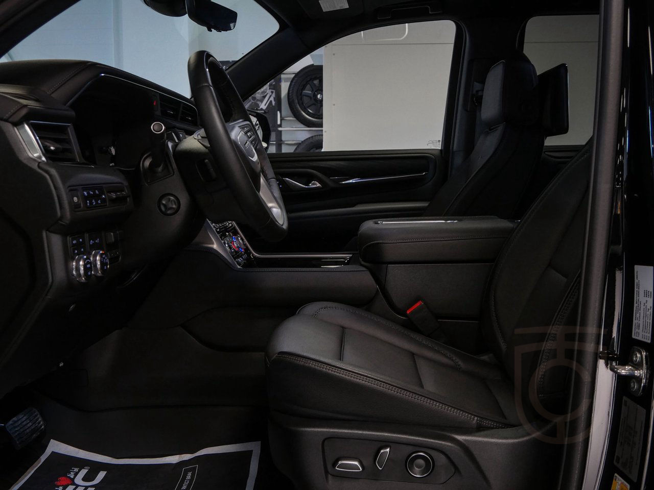 GMC Yukon DENALI RESERVE 6.2 V8 E85 2