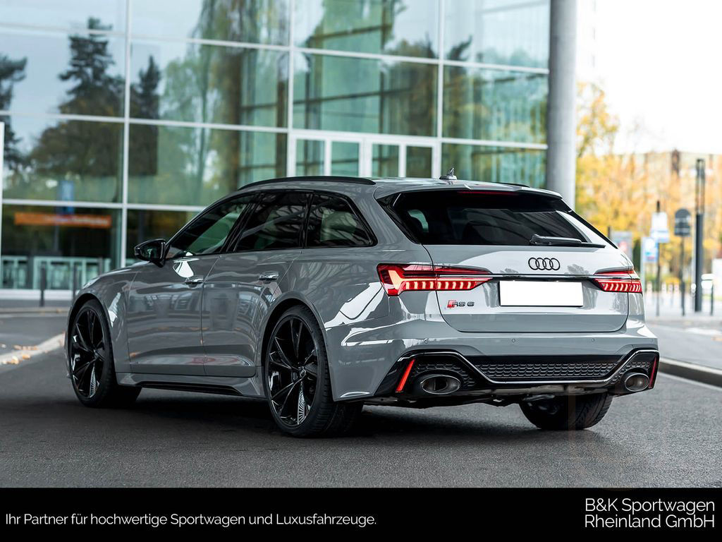 Audi RS6 Avant **Vmax 305 km/h** ab 1.235,53 €/mtl.