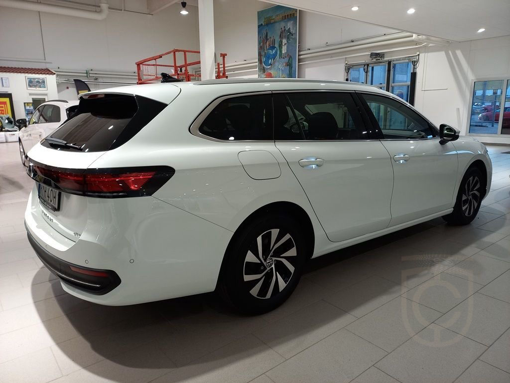 Volkswagen Passat B9  BUSINESS 1.5 TSI