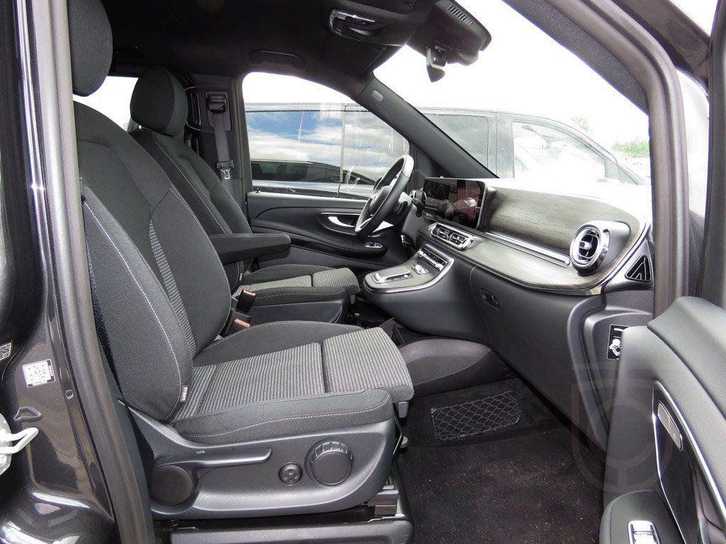 Mercedes-Benz V 300 d Style 4x4 lang AIRMATIC Distr. Kamera 9G