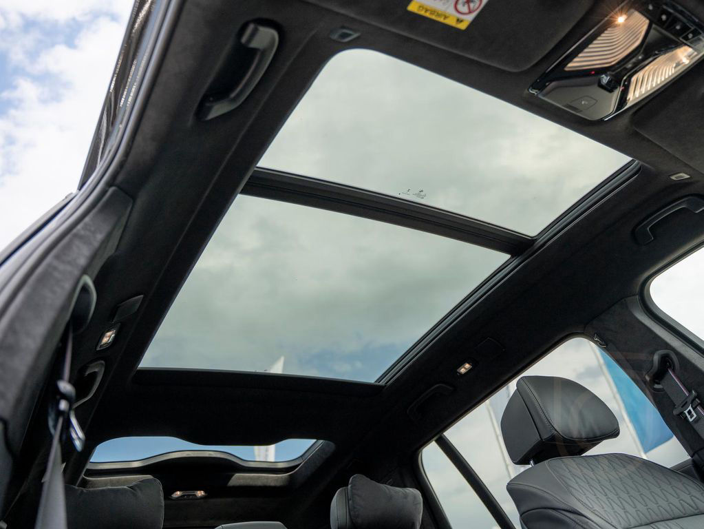BMW X7 xDr 40d M-SportPro 22Z SI 5/100 AKTIVLENK H/K