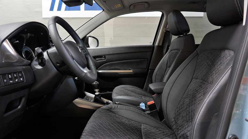 Suzuki Vitara 1.4T Hybrid allgrip 4x4 Kampanj! från 227900:-