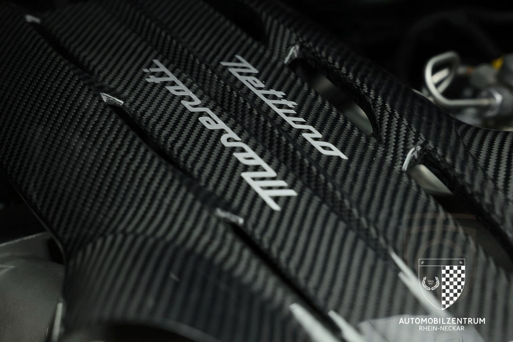 Maserati MC20 Icona 1 of 20/MC12-Celebration/RacingSeats