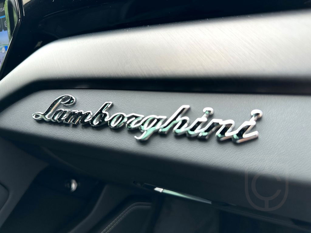 Lamborghini Urus S 3D Bang&Olufsen 22" cooled&heated MY24