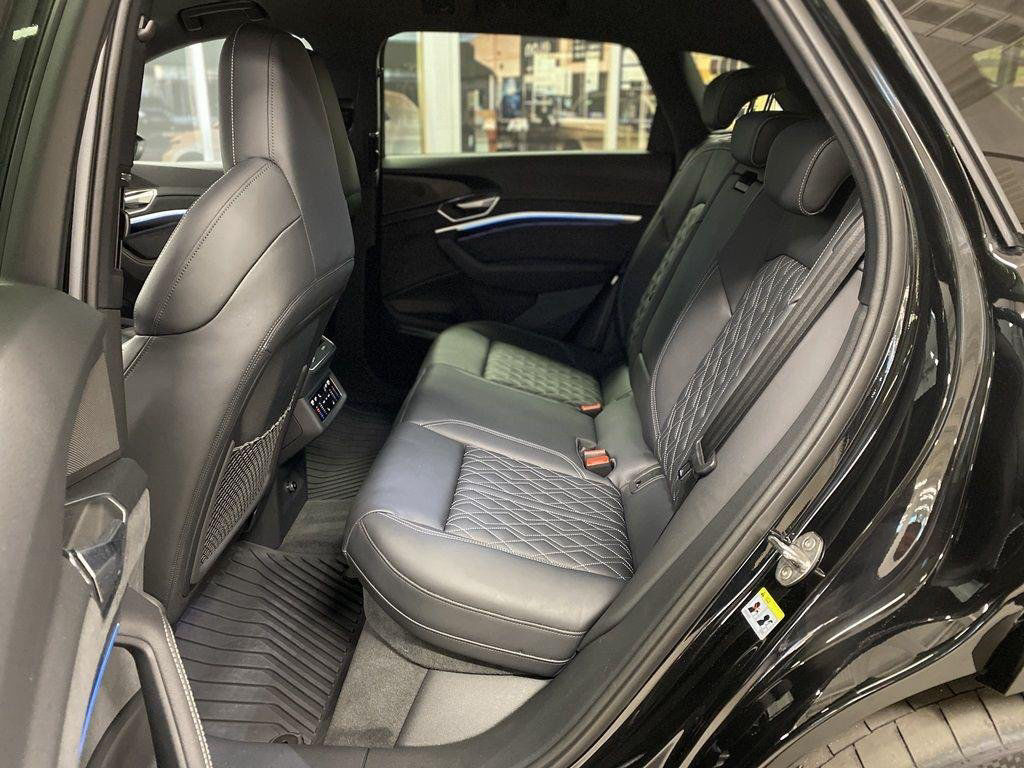 Audi E-Tron Fast