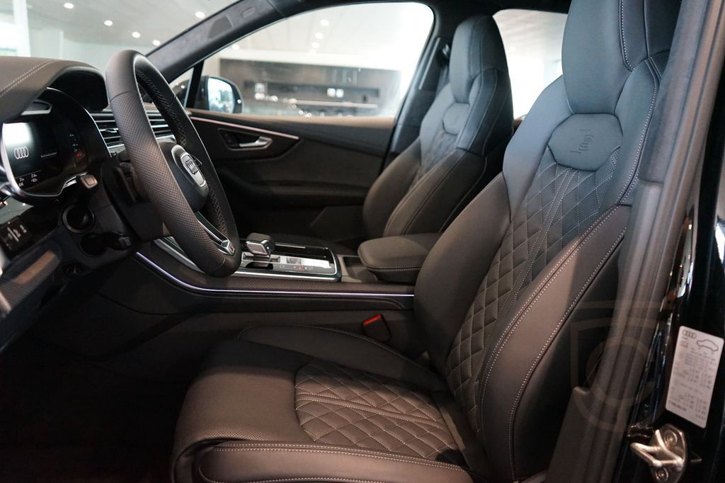 Audi SQ7 TFSI | HuD | Pano | B&O | 7-Sitze | FACELIFT